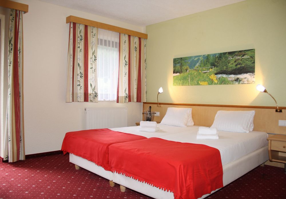 Hotel Wiesenhof มีเดอร์ส ภายนอก รูปภาพ