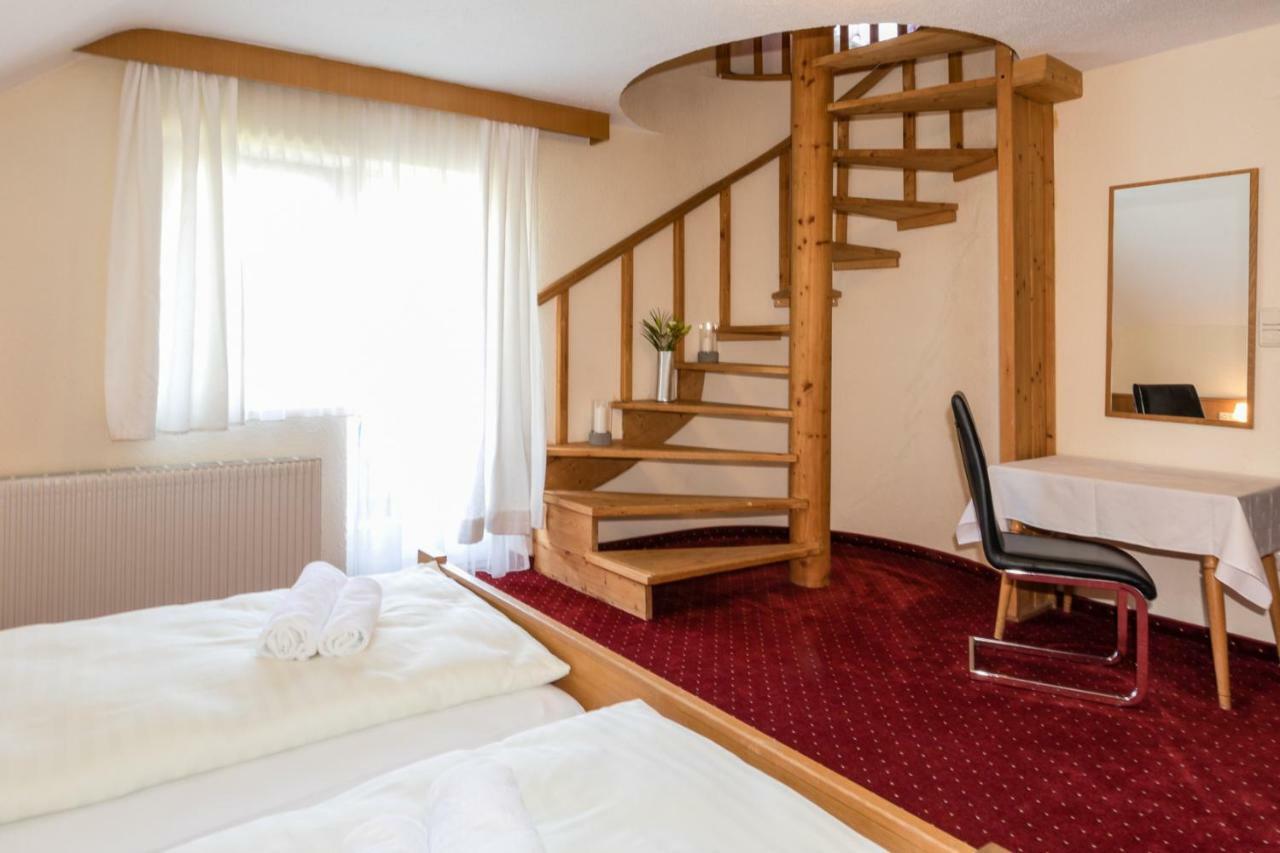 Hotel Wiesenhof มีเดอร์ส ภายนอก รูปภาพ
